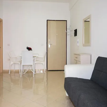 Daire One-bedroom In Vlore *